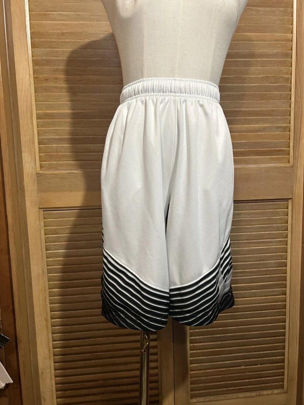 Nike Dri-Fit Elite Reveal White Shorts Men Size M